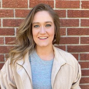 Meet your Posher, Becca